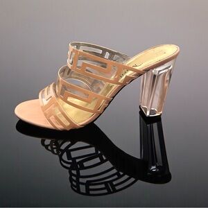 Marilyn’s French Aztec Heels Size 7.5